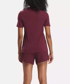 Tops & T-Shirts | Reebok Tops & T-Shirts Vector Graphic T-Shirt